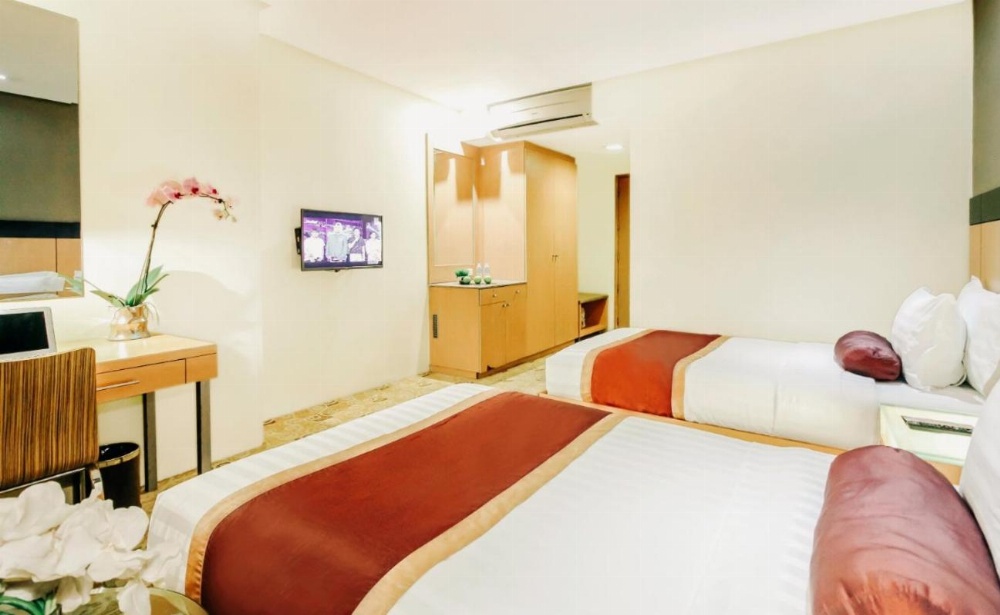 Greenhills Elan Hotel